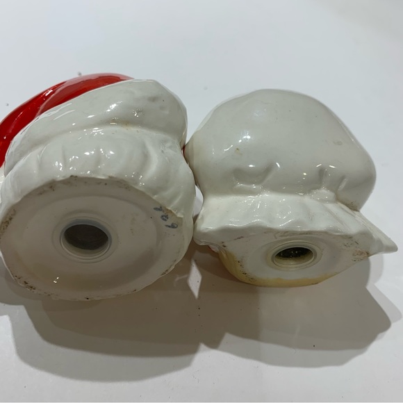 Vintage 1980’s Mr & Mrs. Claus salt & Pepper shakers . Great condition - Picture 6 of 8